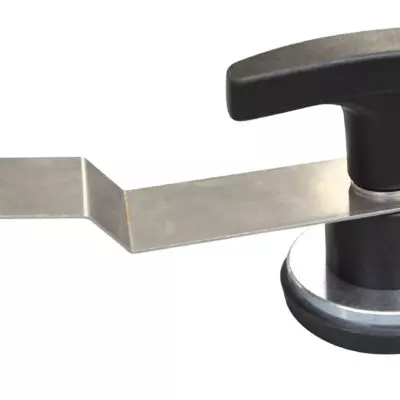 MAGNETIC EARTH FOR STEEL SHEETS